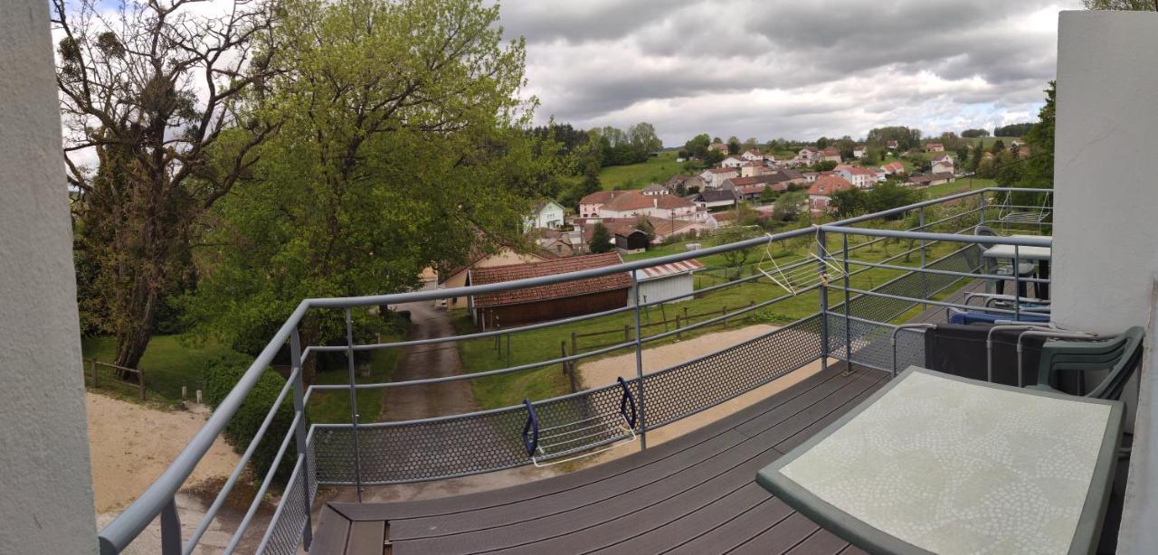 Apartament Le Panoramic Bains-les-Bains Zewnętrze zdjęcie